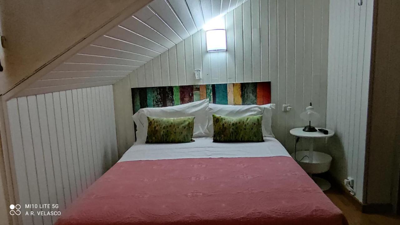 Hostal Martin - Sanabria Ribadelago Buitenkant foto