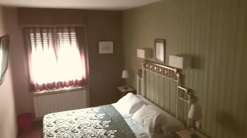 Hostal Martin - Sanabria Ribadelago Buitenkant foto